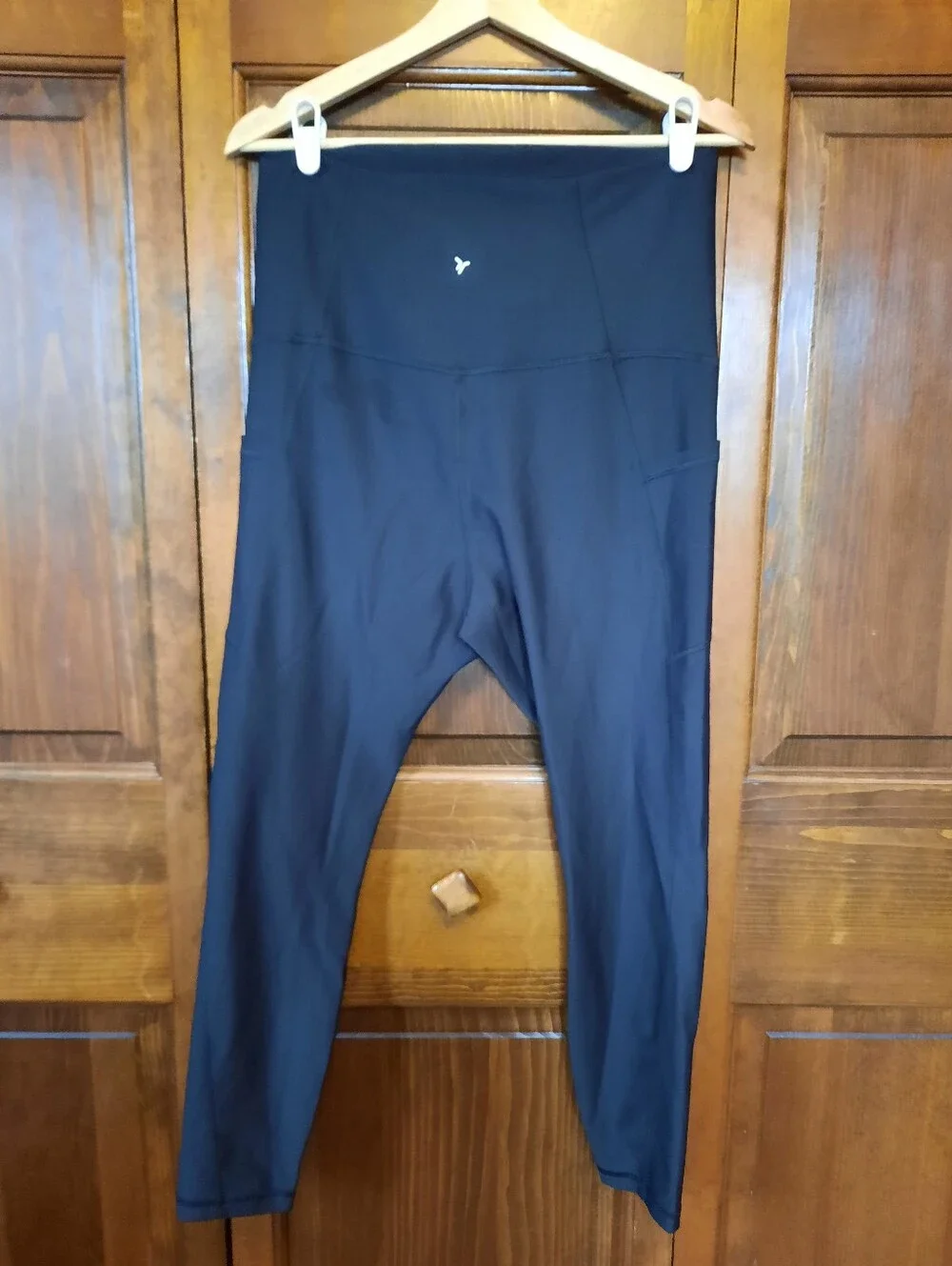 Old Navy Maternity Powersoft Extra High-Rise Active Black Leggings Size Large